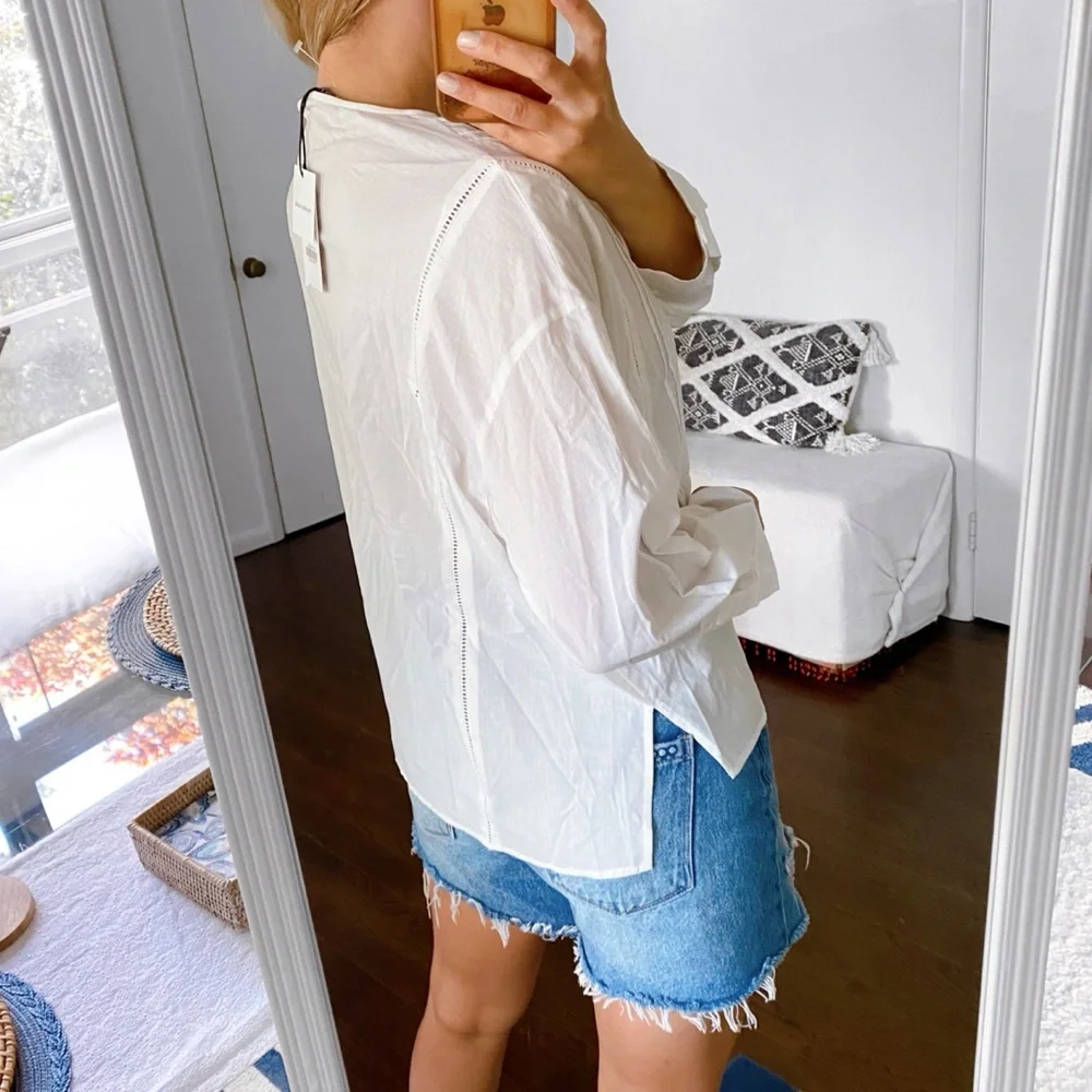 🐚 ZARA IVORY PRRFORATED THE MONA BLOUSE!